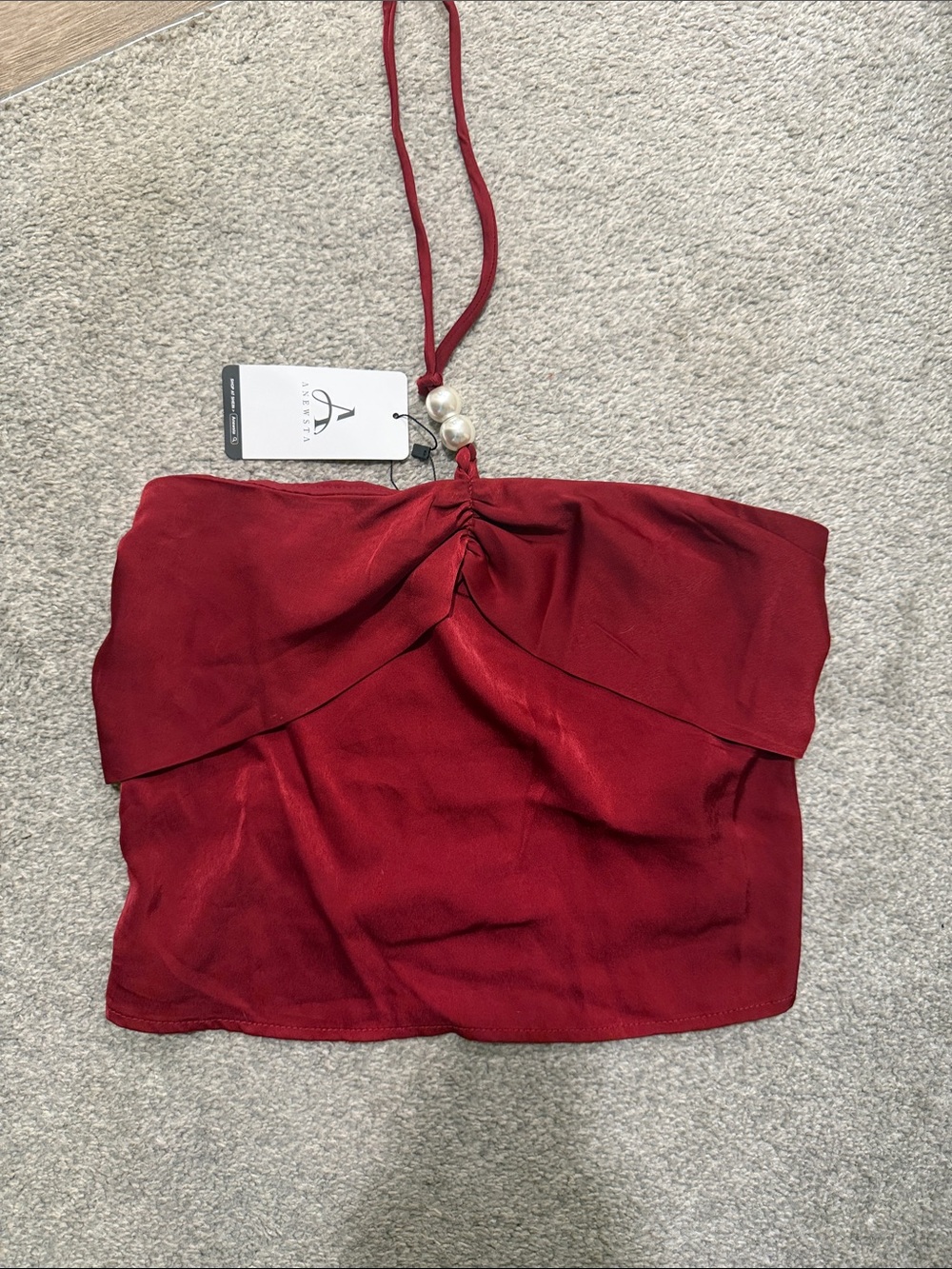 Sleeveless Pearl Halter Crop Top - Red